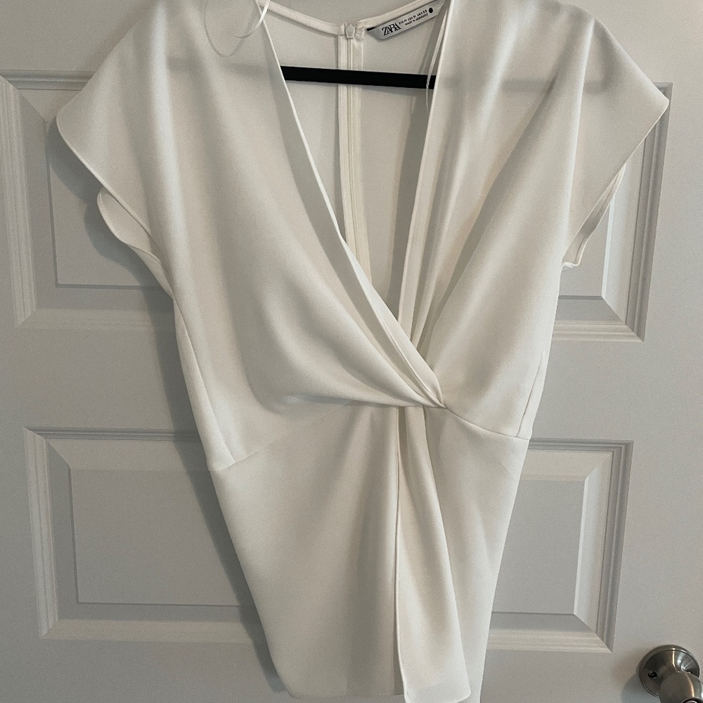 Zara Flowy knotted shirt